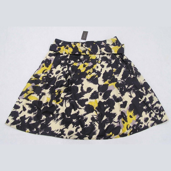 The Limited Skirt Size 6 New with tags! - Picture 2 of 5